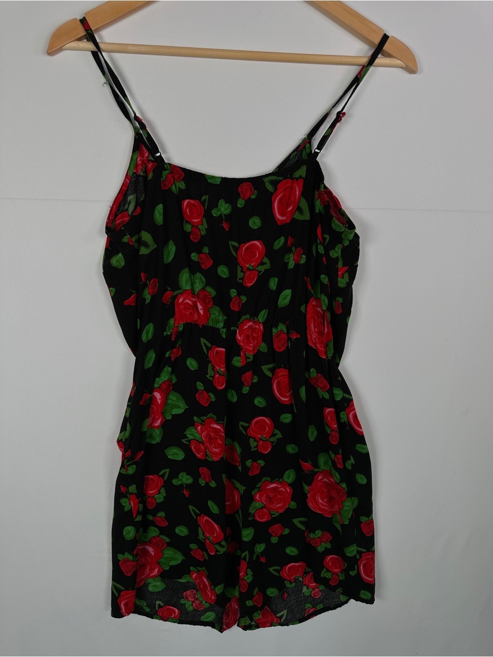 Suzy Shier Floral Romper Red Rose Print Black Size M 90s Grunge - Picture 4 of 5